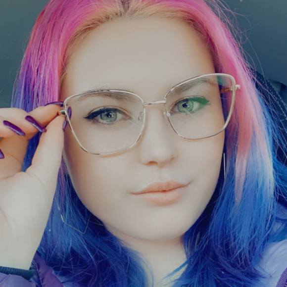 Meet your Posher, Paige - Picture 1 of 1